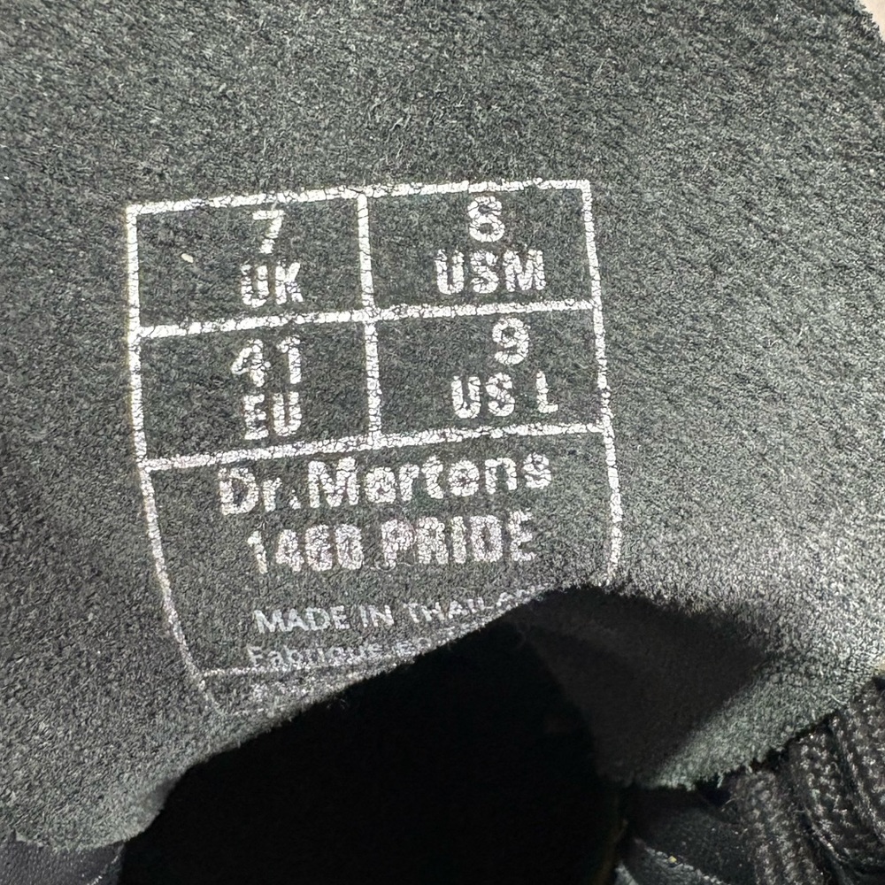 DR. MARTENS 1460 Pride 8-Eye Boot - Picture 8 of 9